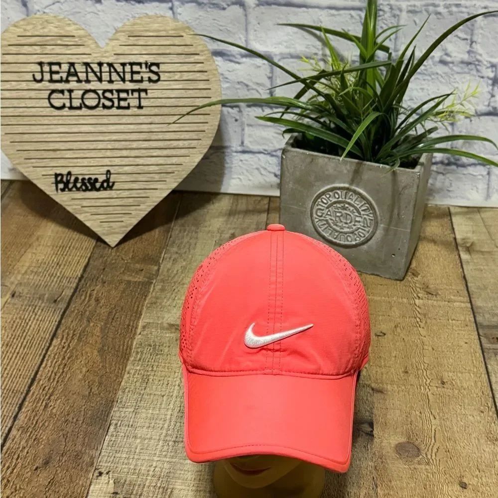 NIKE GOLF PINK W/WHITE SWOOSH UNSTRUCTURED RUNNING LIGHTWEIGHT HAT CAP